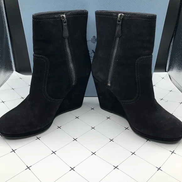 🖤 Prada Black Suede Wedge Ankle Boots (Size 8). Like New! - Picture 4 of 10